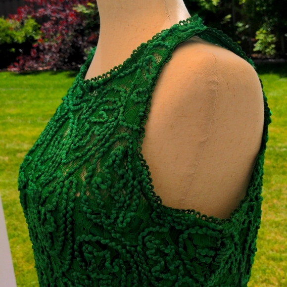 WHBM Lace Shell - Picture 7 of 10